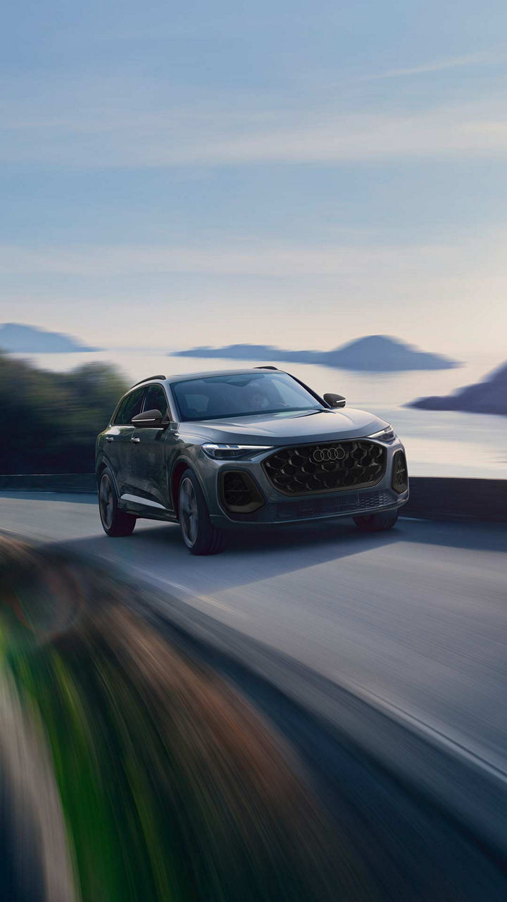 Front three-quarter profile of an all-new Audi Q5.