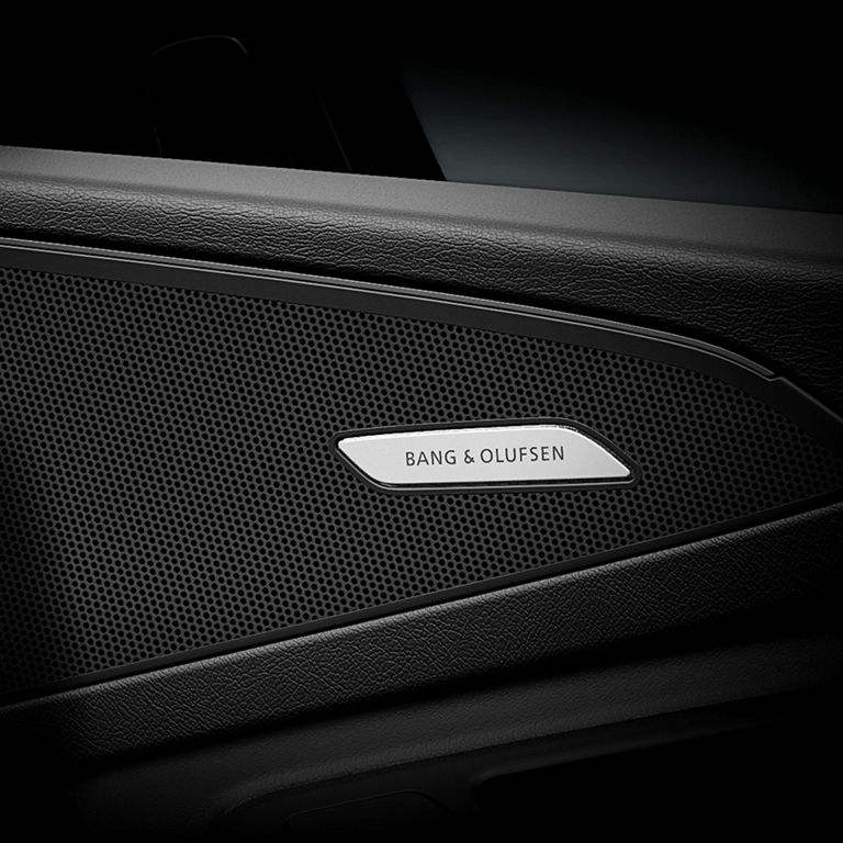 Close-up of the Bang & Olufsen speakers in the Audi Q5. 