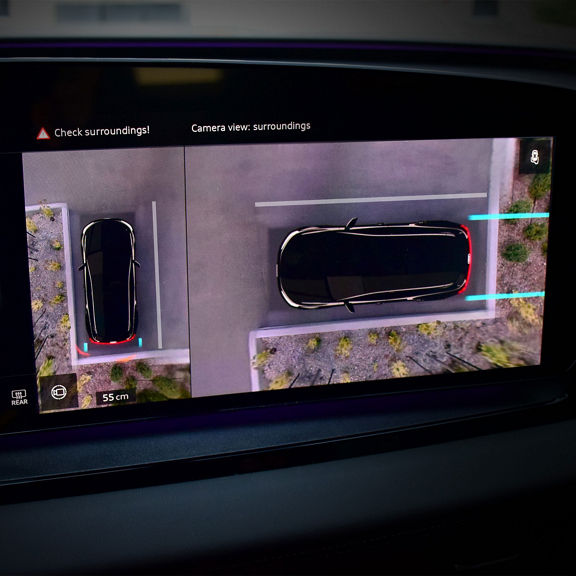 Close-up of the top view camera in the Audi SQ5 Sportback.