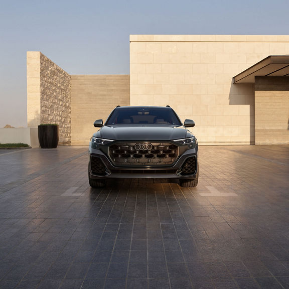 Front view of the Audi SQ8. 