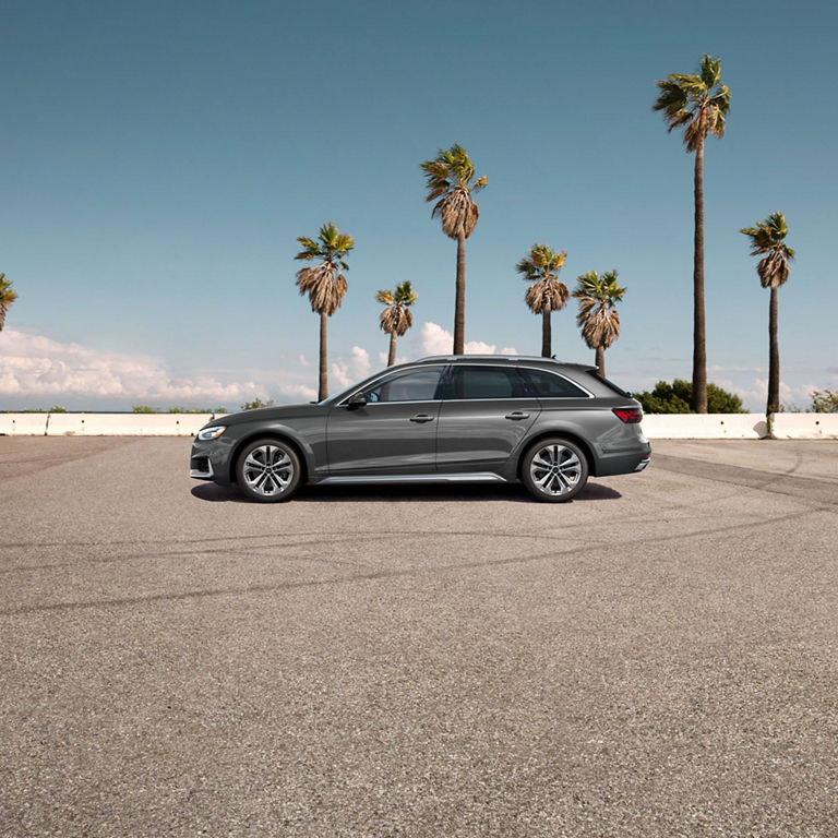 Side profile of the Audi A4 allroad. 