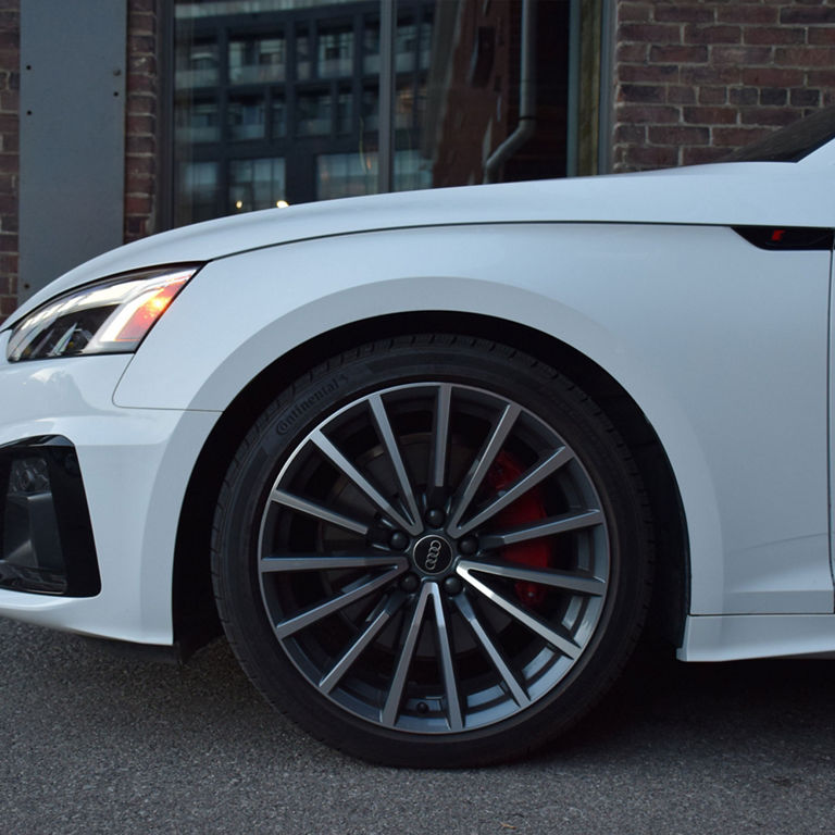 Front wheel of the Audi A5 Sportback. 