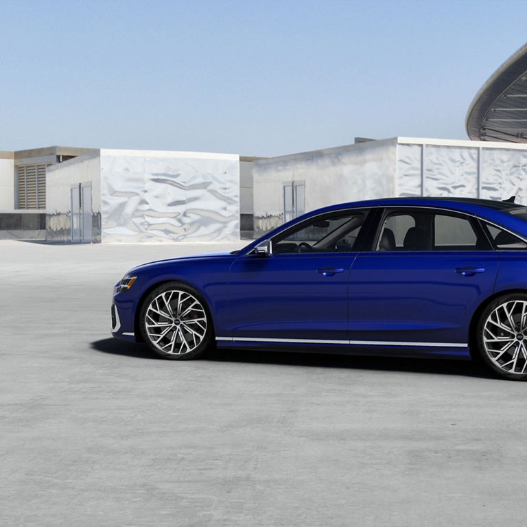 Side view of the Audi S8.