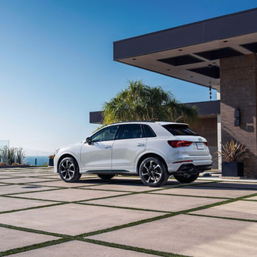 Three-quarter rear view of the Audi Q3.