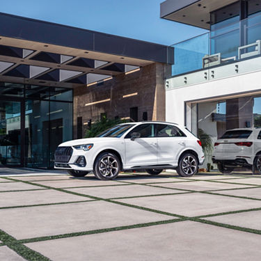 Three-quarter front view of the Audi Q3