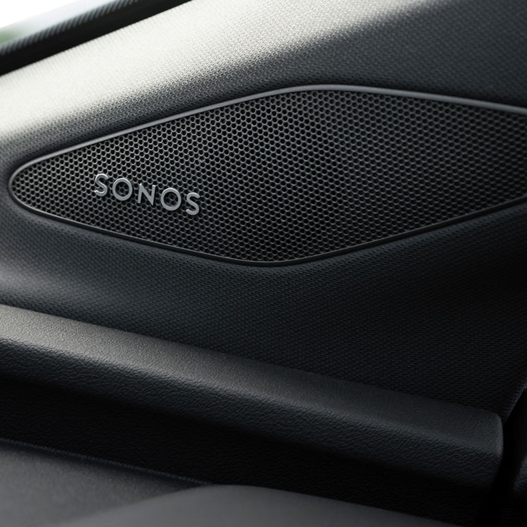 Close-up of the Sonos sound system inside the Audi Q4 e-tron. 