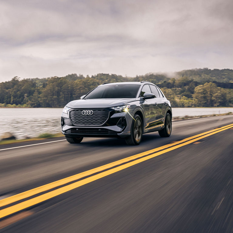 Three-quarter front view of the Audi Q4 e-tron. 