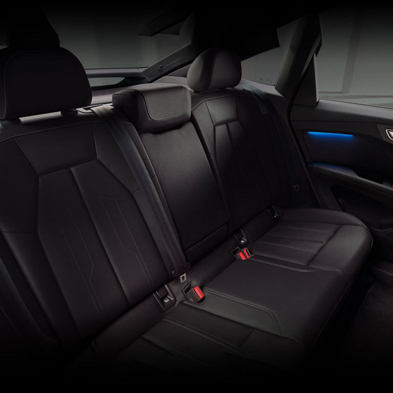 Close up on the backseats of the Audi Q4 Sportback e-tron.