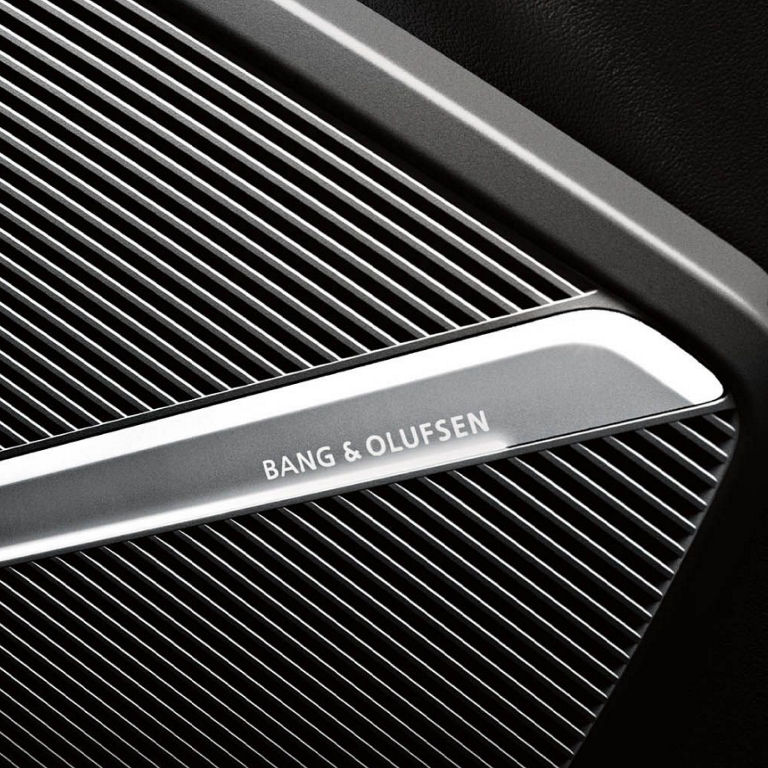 Close-up of the Bang & Olufsen sound system in the Audi SQ5 Sportback. 