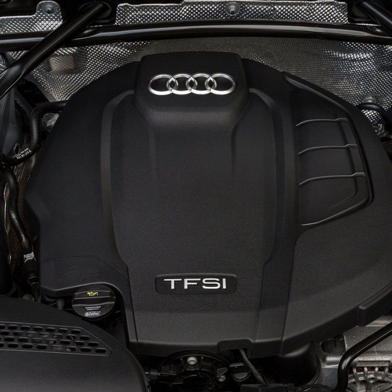 Close-up of the Audi Q5 Sportback engine. 