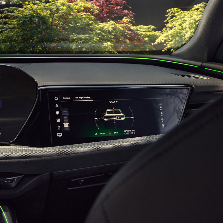  Close-up of the MMI touch display system in the Audi Q5. 