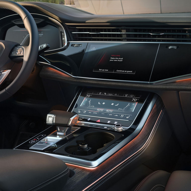 Gros plan du système d’affichage MMI touch de l’Audi Q8.
