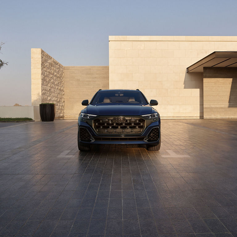 Front view of the Audi SQ8. 