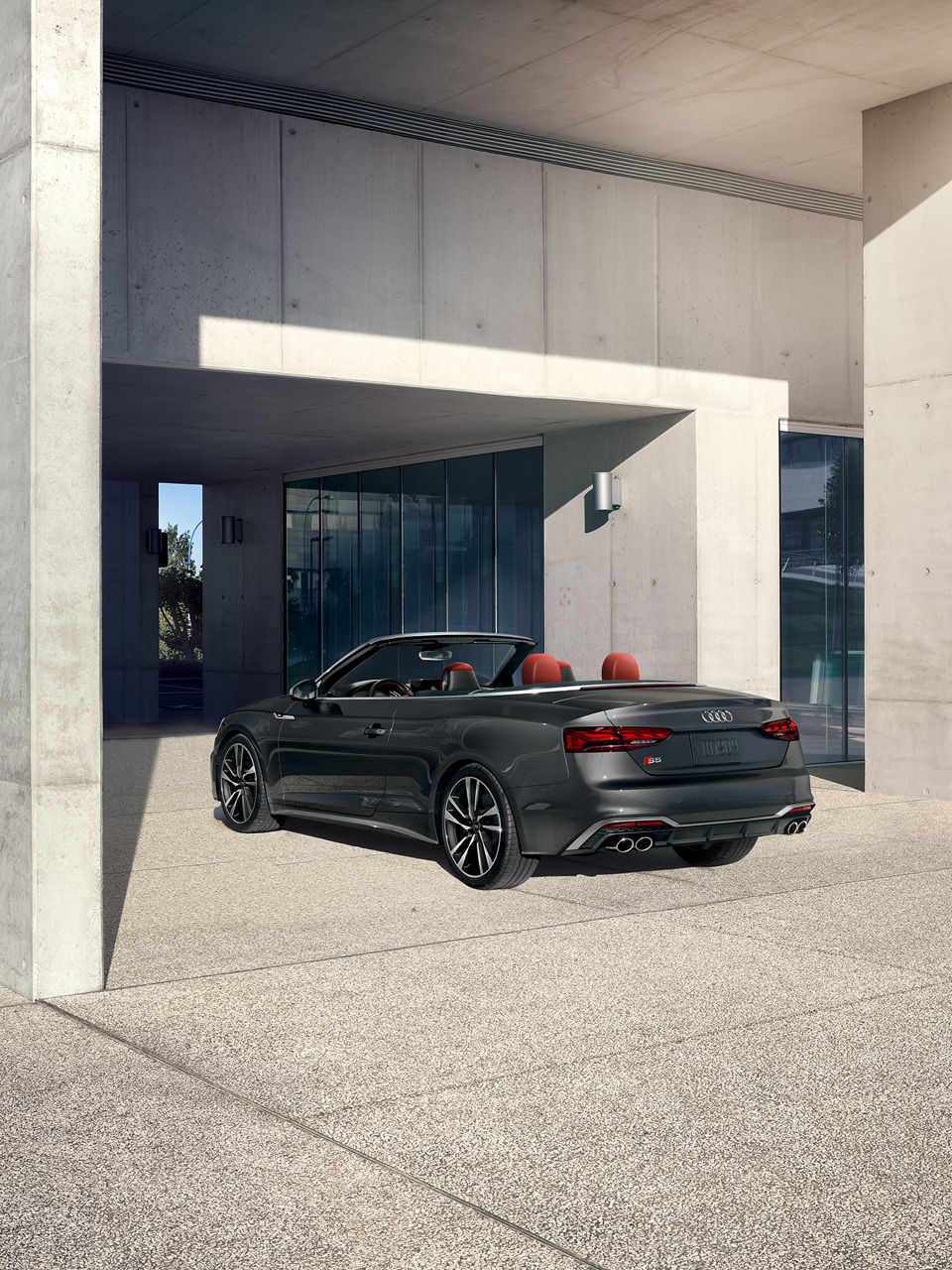 Three-quarter rear view of the Audi S5 Cabriolet.