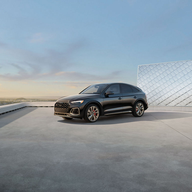 Three-quarter side profile of the Audi SQ5 Sportback.