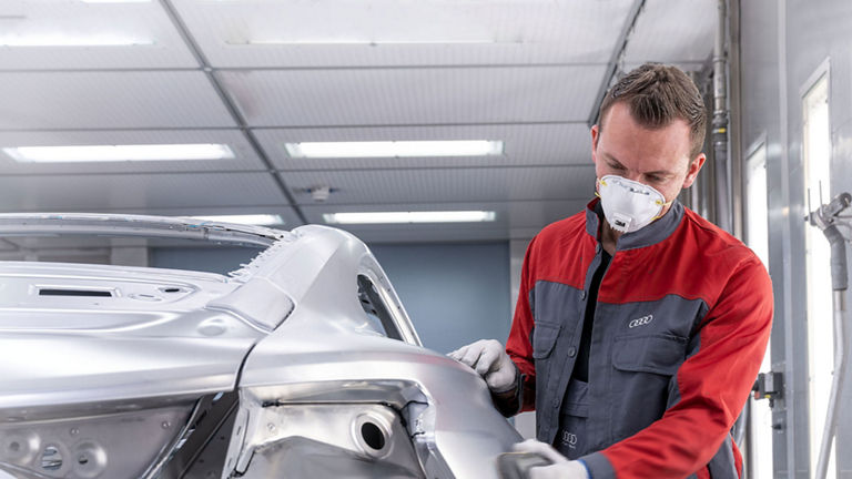 The perfect quality of every Audi e-tron® GT is checked in the assembly finishing area.