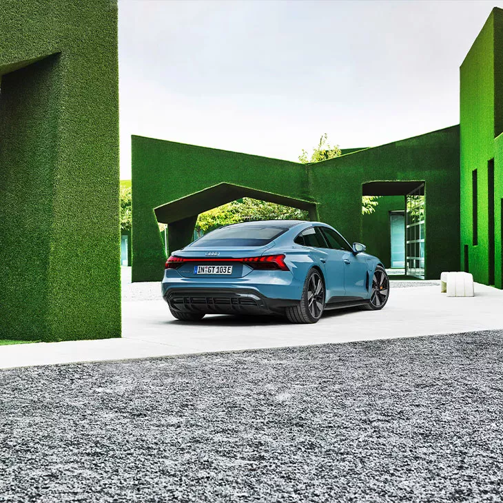 The Audi e-tron® GT parked.