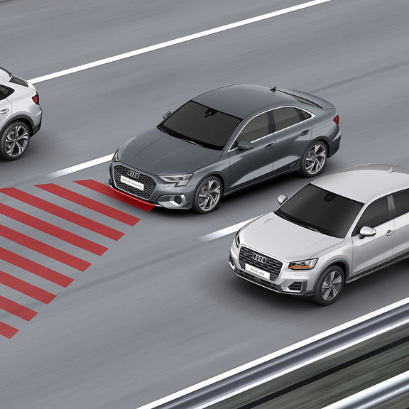 Demonstration of the Audi pre sense® front feature on the Audi Q4 e-tron®.