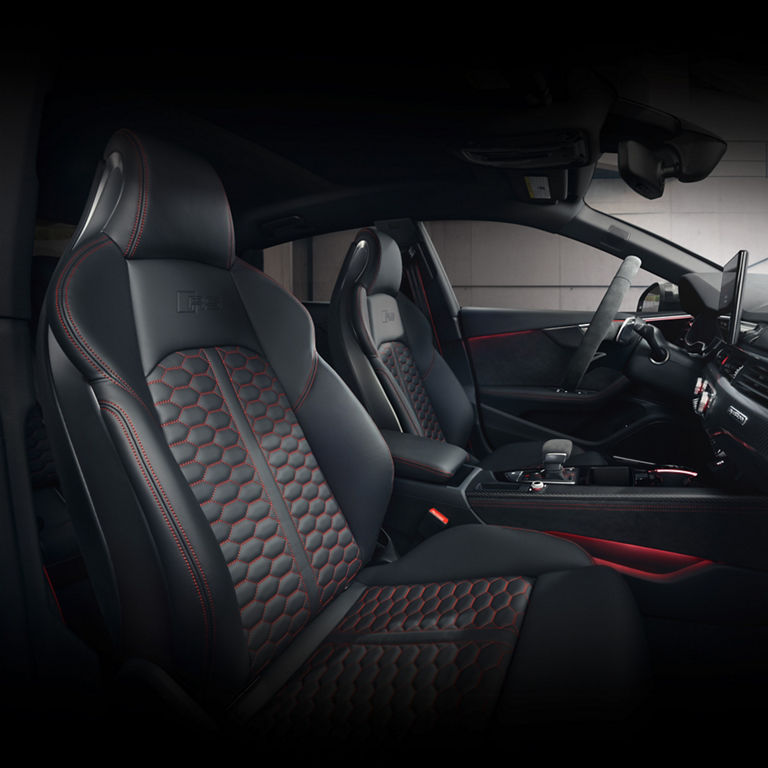 Close-up of the Fine Nappa leather seating surfaces in the Audi RS 5 Sportback.