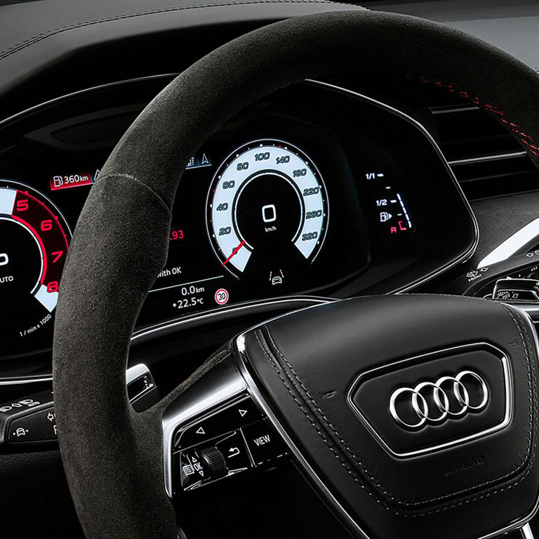 Gros plan sur le cockpit virtuel Audi de l’Audi RS 7 performance