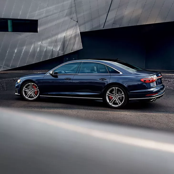 Side profile of the Audi S8.