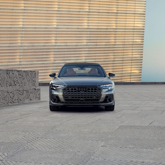 Front profile of the Audi S8.