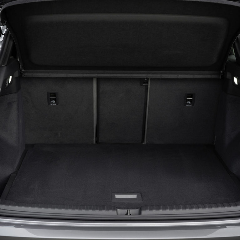 Close-up of the split-folding rear seats in the Audi Q4 e-tron®.