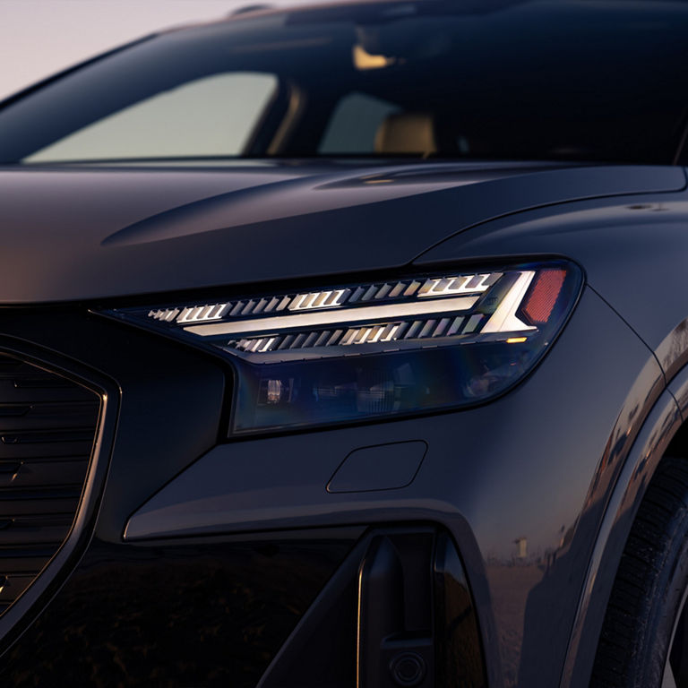 Close-up of the Matrix LED headlight on the Audi Q4 e-tron®.