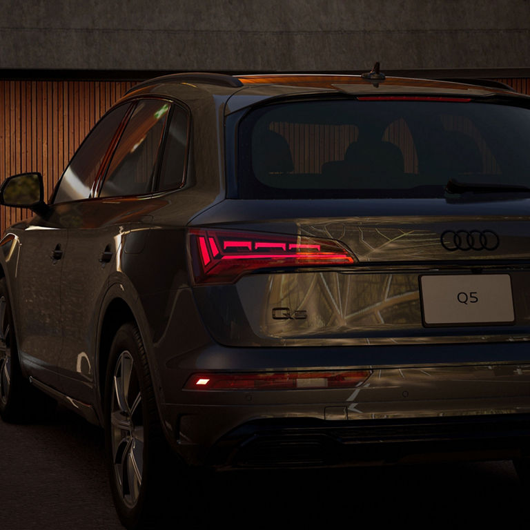 Close-up of the taillight of the Audi Q5 PHEV.