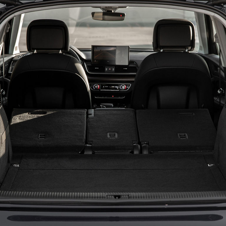 Close-up of the folding rear-seats in the Audi Q5.