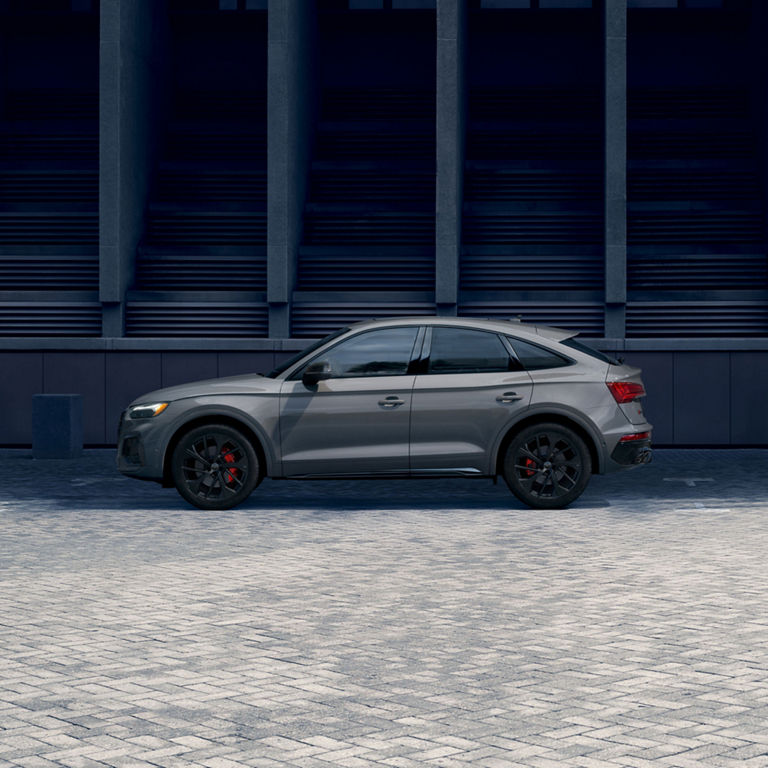 Three-quarter front profile of the Audi SQ5 Sportback.