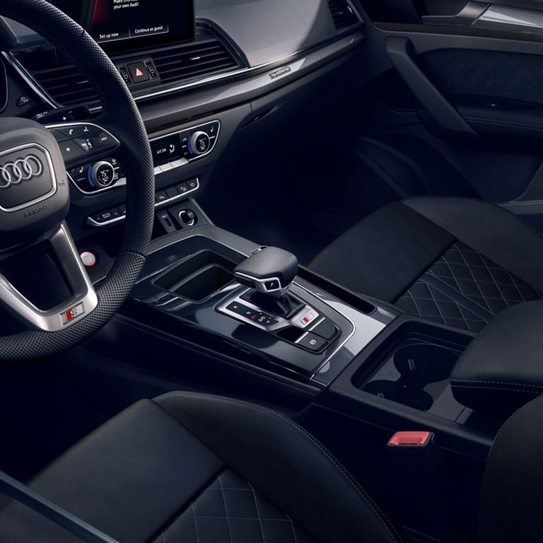Illustration of dynamic steering on the Audi SQ5 Sportback.