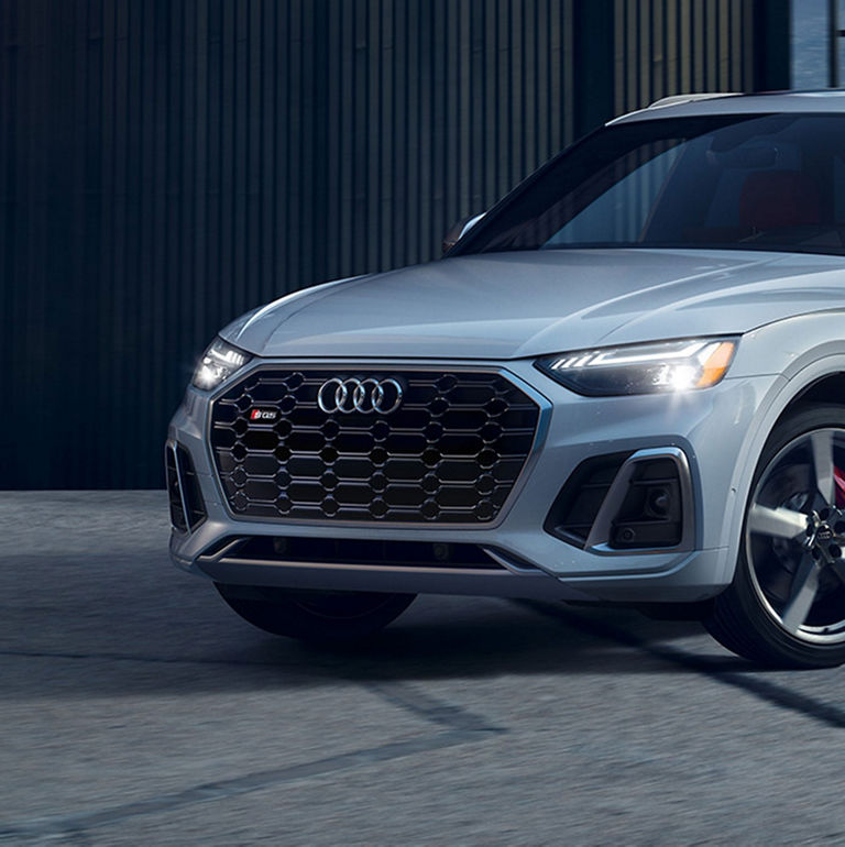 Close-up of the LED headlights on the Audi SQ5.