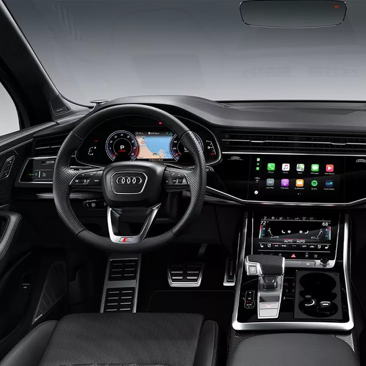 View of the Audi virtual cockpit in the Audi SQ7.