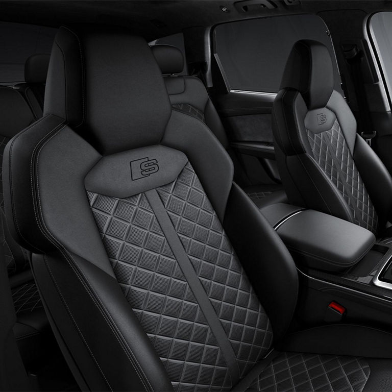 Interior view of the Audi SQ7.