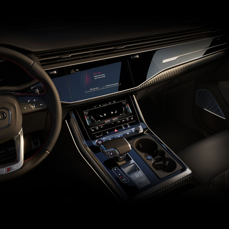 Close-up of the MMI® touch response system in the Audi SQ7.