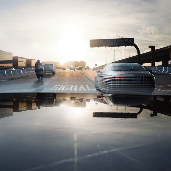 Demonstration of the adaptive cruise assist system on the Audi RS 7. 