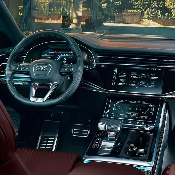 Close up of the Audi SQ8 Audi virtual cockpit.