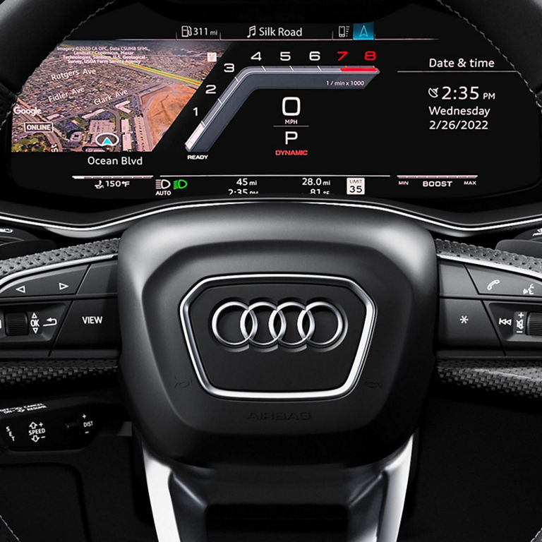 View of the Audi virtual cockpit in the Audi SQ8. 