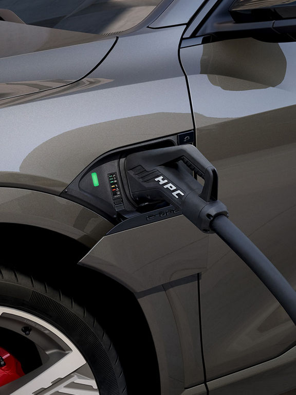 Close-up of the charging port on the Audi Q8 e-tron®.