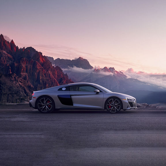 Side profile of the Audi R8 Coupe.