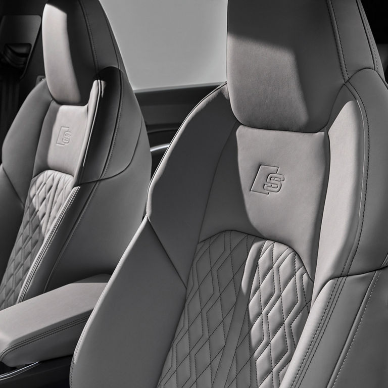 Close-up of the S Sport seats in the Audi e-tron® S Sportback.