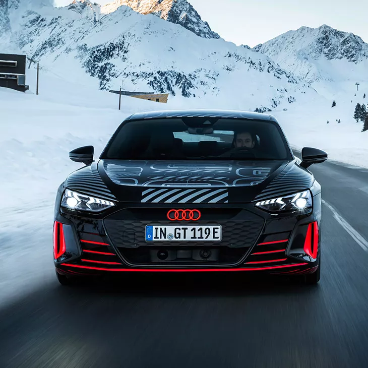 Closer view of rearlights Audi e-tron GT concept