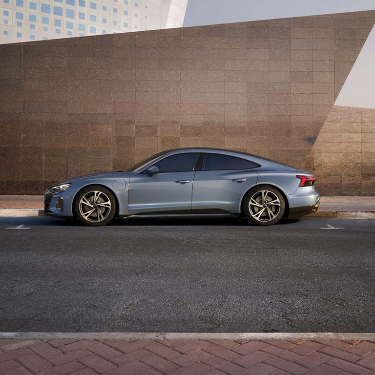 Side profile of the Audi e-tron GT. 