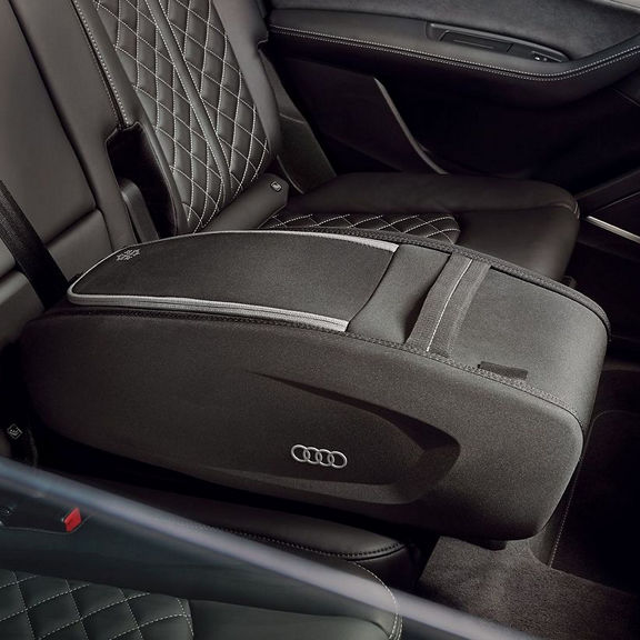 Audi Q7 cargo organizers.