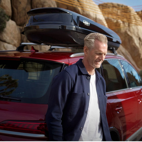 Audi Q7 rooftop attachments.