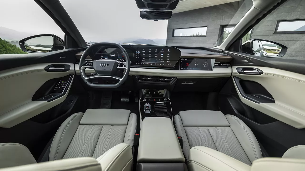 Audi Q6 e-tron Dashboard