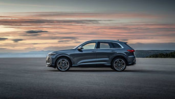 Side profile of the 2025 Audi Q5.