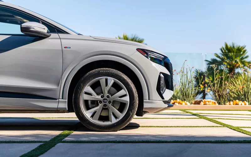 Audi Dealer near Kleinburg ON