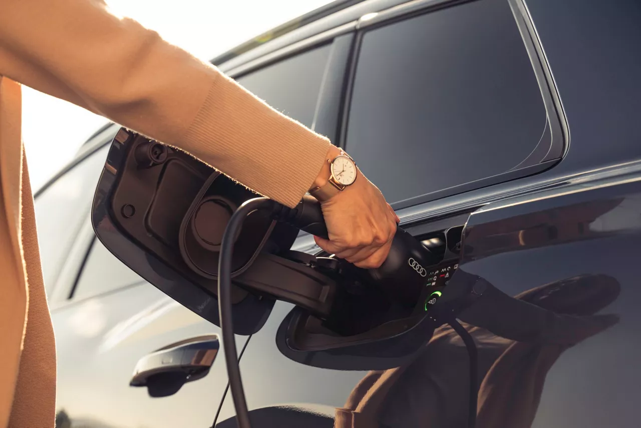 Electric Vehicle Dealer in Newmarket ON